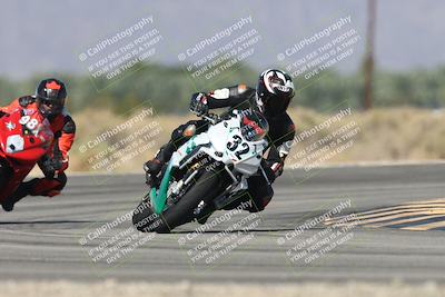 media/Oct-13-2025-Moto Forza (Mon) [[a66d839500]]/3-B Group/Session 3 (Turn 16)/